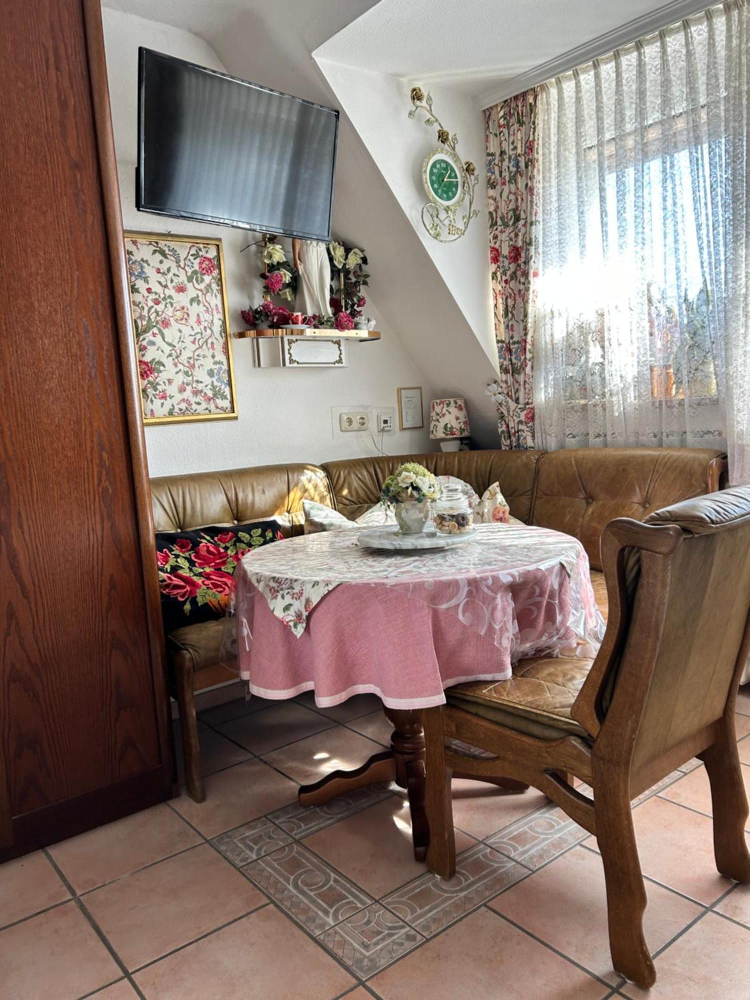 Haus Wessel Hotel Кьолн Екстериор снимка