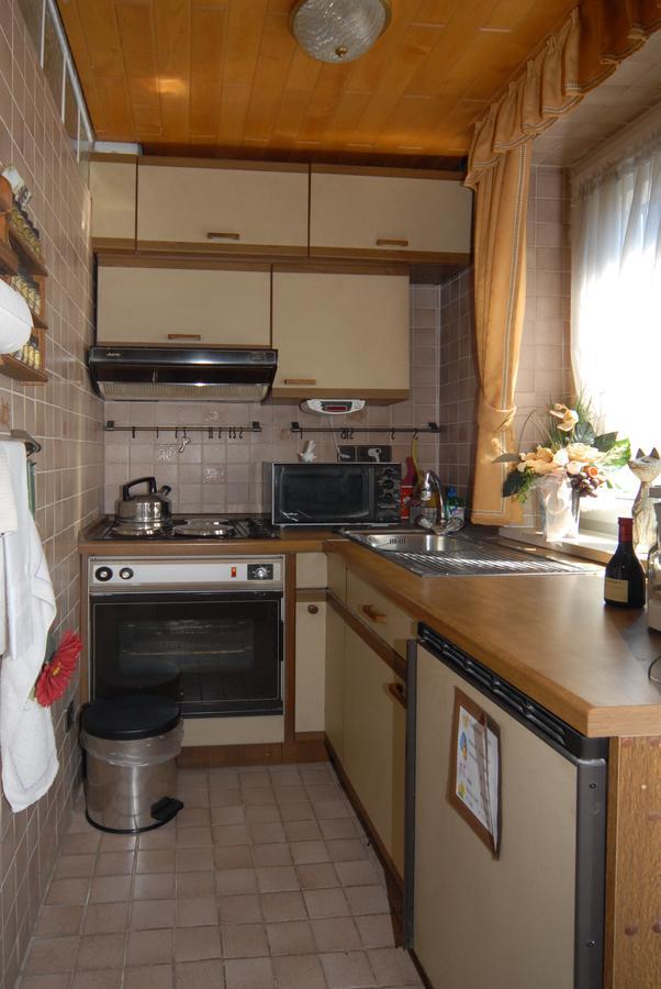 Haus Wessel Hotel Кьолн Екстериор снимка
