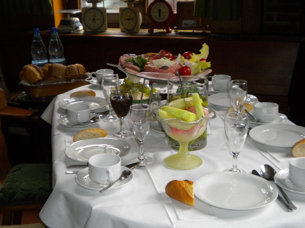 Haus Wessel Hotel Кьолн Екстериор снимка